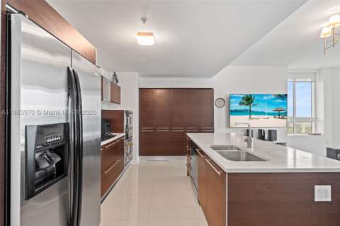 1900 N Bayshore Dr 4018, Miami FL - photo 8 of 37