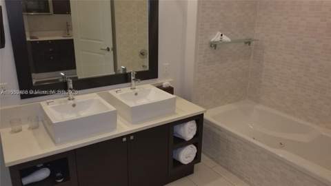 5300 NW 87th Ave 415, Doral FL - photo 10 of 11