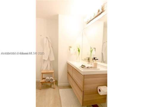 1250 S Miami Ave 901, Miami FL - photo 10 of 10