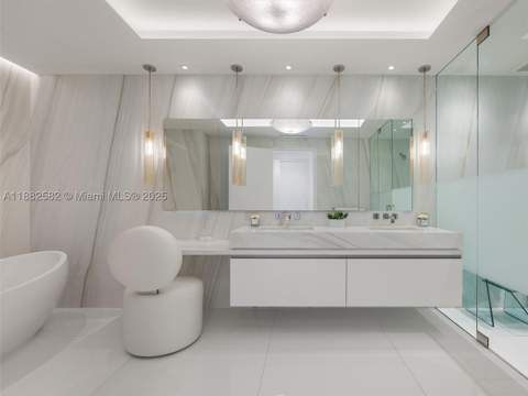 5053 Fisher Island Dr 5053, Miami Beach FL - photo 24 of 57