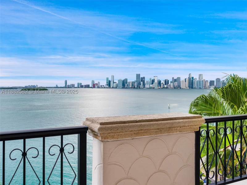 3 bedroom Condominium at 5053 Fisher Island Dr 5053, 5000 Bayview At Fisher Is, Miami Beach — photo 5