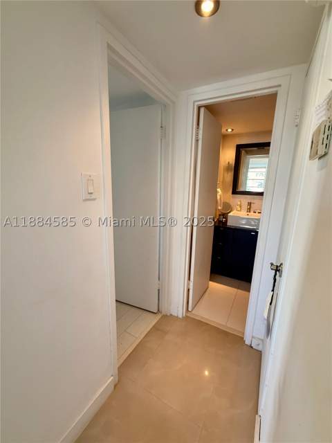 4142 N Jefferson Ave 4D, Miami Beach FL - photo 13 of 32