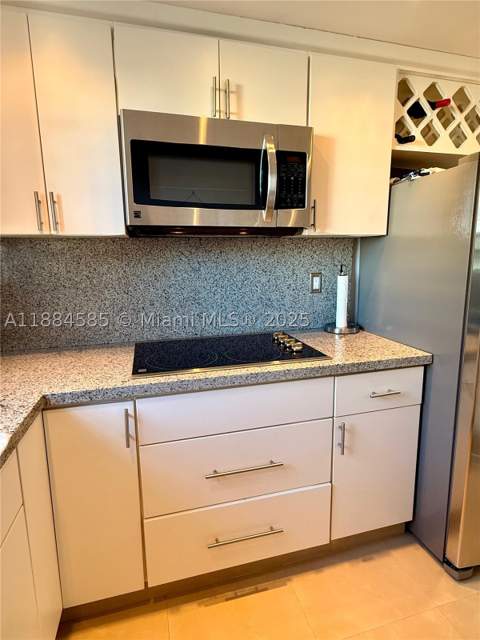 4142 N Jefferson Ave 4D, Miami Beach FL - photo 18 of 32