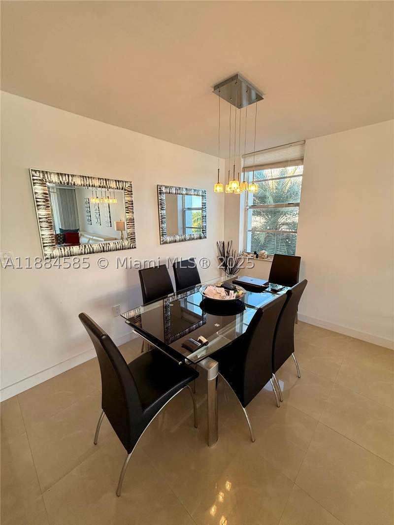 1 bedroom Condominium at 4142 N Jefferson Ave 4D, 41st Street Business Sub, Miami Beach — photo 5