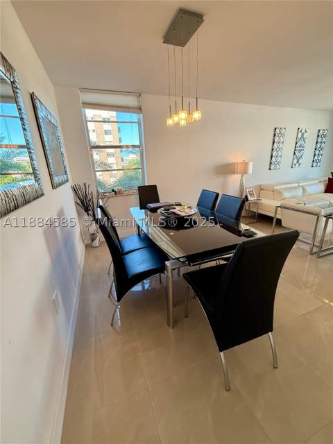 4142 N Jefferson Ave 4D, Miami Beach FL - photo 7 of 32