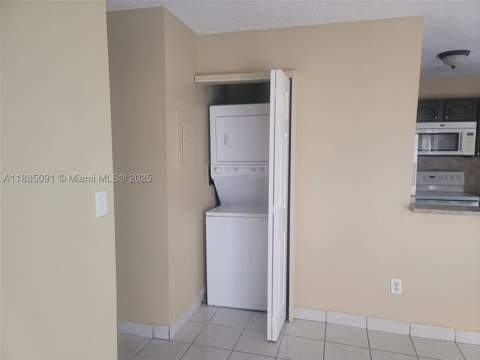 415 NW 210th St 206, Miami Gardens FL - photo 9 of 20