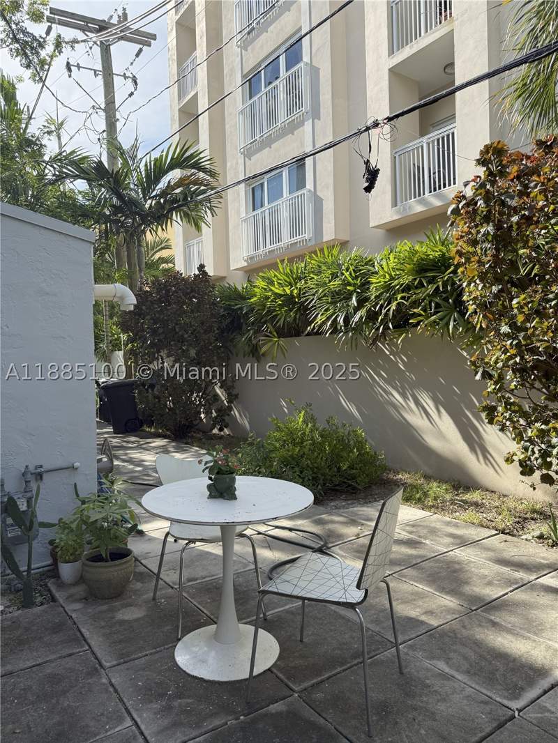 0 bedroom Condominium at 119 Menores Ave 11, Menores Condo, Coral Gables — photo 2
