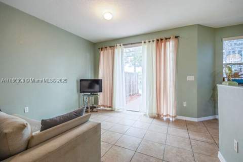 10806 SW 240th Ln, Homestead FL - photo 11 of 22