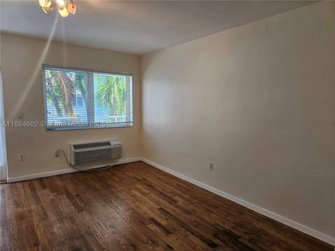 745 13th St 16, Miami Beach FL - photo 10 of 27