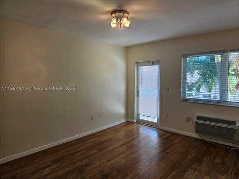 745 13th St 16, Miami Beach FL - photo 13 of 27