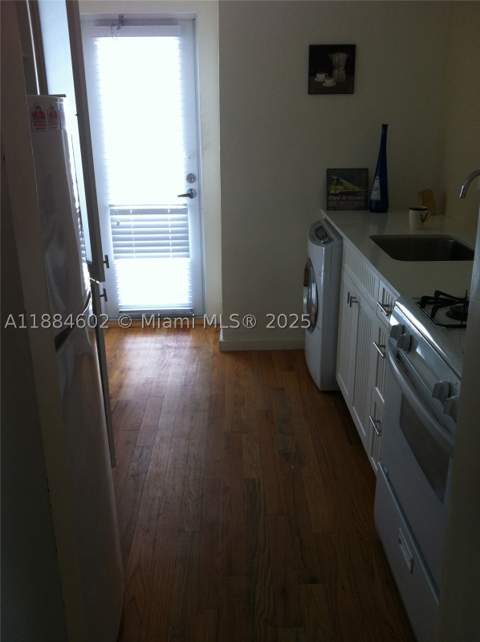 745 13th St 16, Miami Beach FL - photo 19 of 27