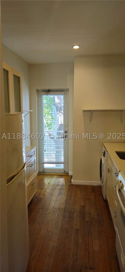 745 13th St 16, Miami Beach FL - photo 22 of 27