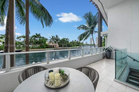 4701 N Meridian Ave 222, Miami Beach FL - photo 6 of 44