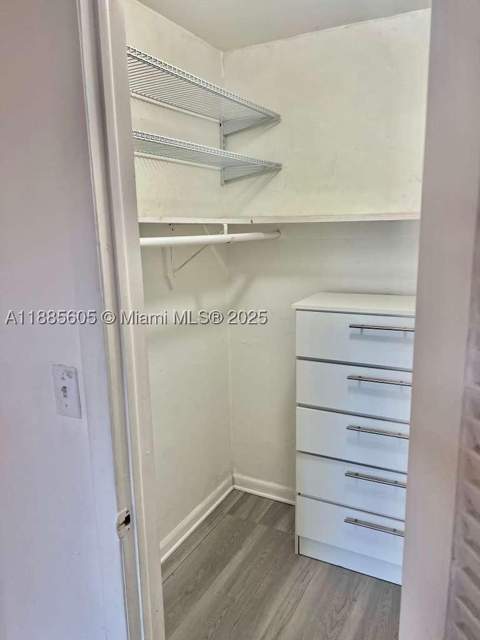1300 W 53rd St 18, Hialeah FL - photo 13 of 17