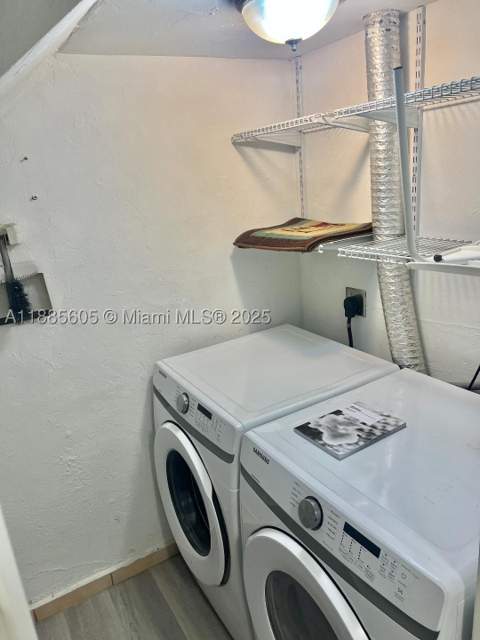 1300 W 53rd St 18, Hialeah FL - photo 15 of 17