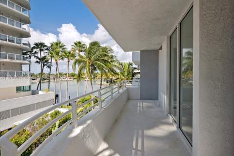 5970 Indian Creek Dr 302, Miami Beach FL - photo 15 of 20
