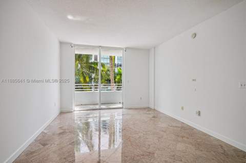 5970 Indian Creek Dr 302, Miami Beach FL - photo 6 of 20