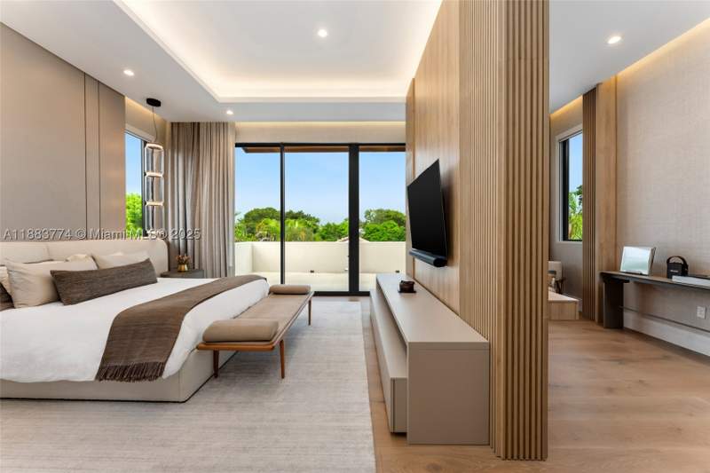 7 bedroom SingleFamilyResidence at 13120 Old Cutler Rd, Old Cutler Point, Pinecrest — photo 5