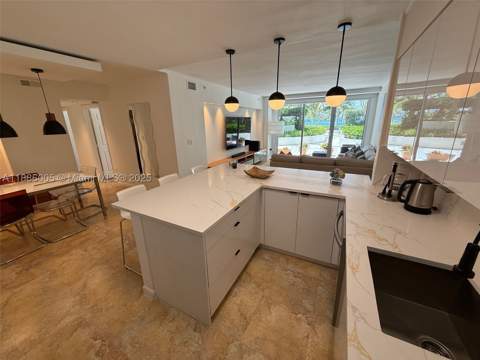 1500 Bay Rd 122S, Miami Beach FL - photo 10 of 44
