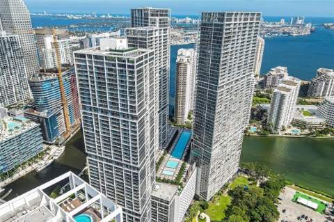 465 Brickell Avenue 2706, Miami FL - photo 6 of 26
