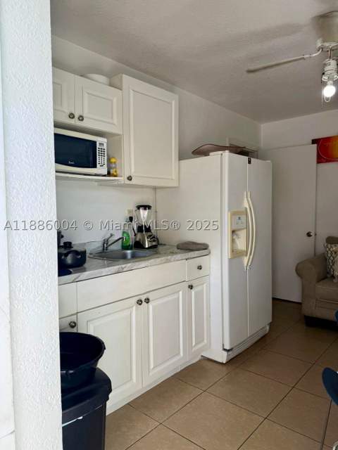 19611 NW 47th Ave, Miami Gardens FL - photo 11 of 21