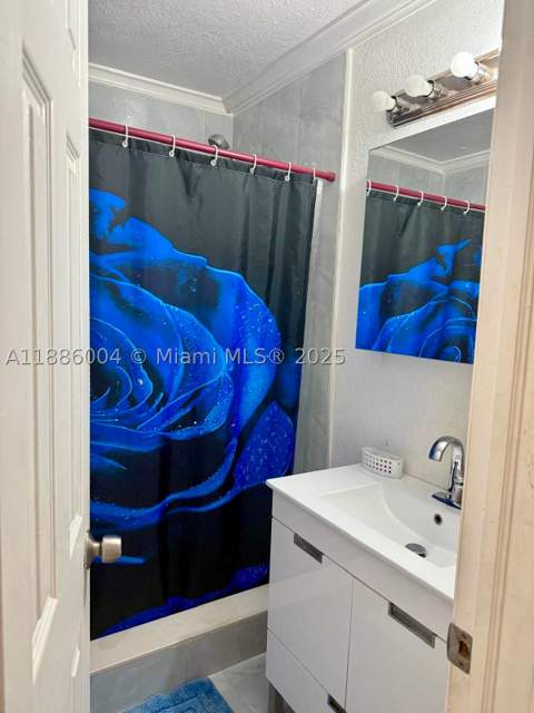 19611 NW 47th Ave, Miami Gardens FL - photo 13 of 21