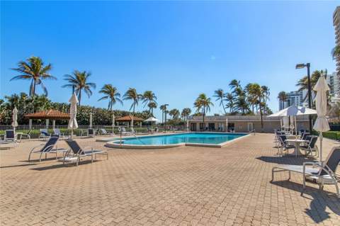 2625 Collins Ave 608, Miami Beach FL - photo 23 of 30