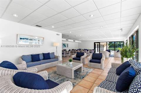 2625 Collins Ave 608, Miami Beach FL - photo 24 of 30