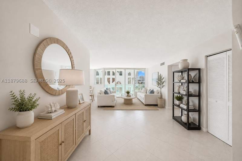 2 bedroom Condominium at 3411 Indian Creek Dr 604, King David Towers Condo, Miami Beach — photo 3