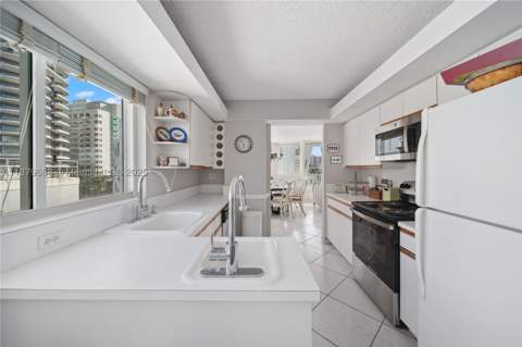 3411 Indian Creek Dr 604, Miami Beach FL - photo 9 of 26