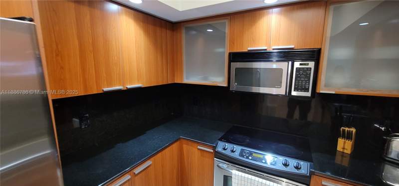 2 bedroom Condominium at 16699 Collins Ave 1806, La Perla Condo, Sunny Isles Beach — photo 4