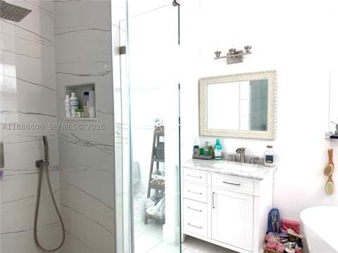 18247 NW 88th Pl, Hialeah FL - photo 24 of 45