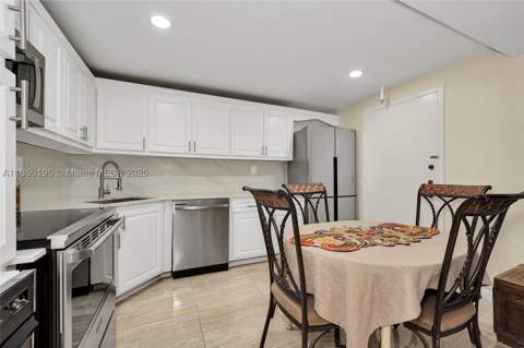 2750 NE 183rd St 2204, Aventura FL - photo 19 of 31
