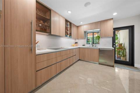 6420 SW 63rd Ter, South Miami FL - photo 12 of 38
