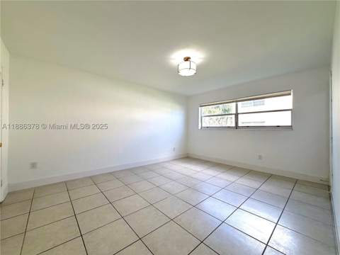 1885 NE 121st St 3, North Miami FL - photo 13 of 22