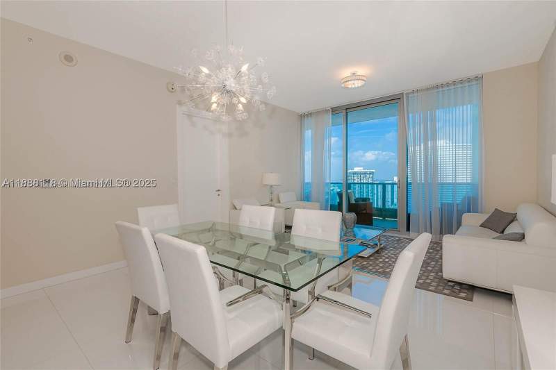2 bedroom Condominium at 200 Biscayne Boulevard Way 5109, Epic West Condo, Miami — photo 5