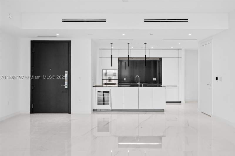 2 bedroom Condominium at 300 Biscayne Blvd Way 1103, Aston Martin Residences, Miami — photo 3