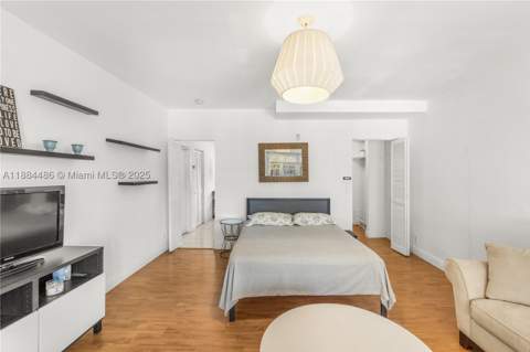 1241 14th St 9, Miami Beach FL - photo 11 of 19