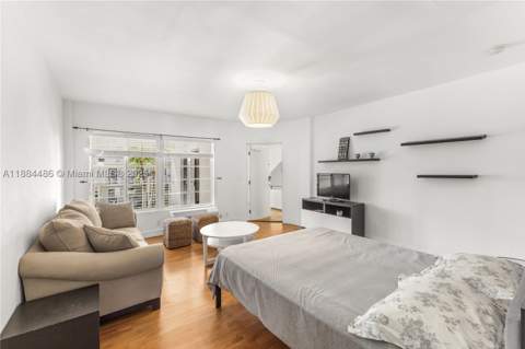 1241 14th St 9, Miami Beach FL - photo 12 of 19
