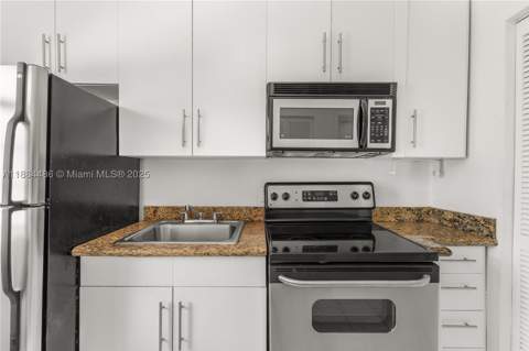 1241 14th St 9, Miami Beach FL - photo 15 of 19