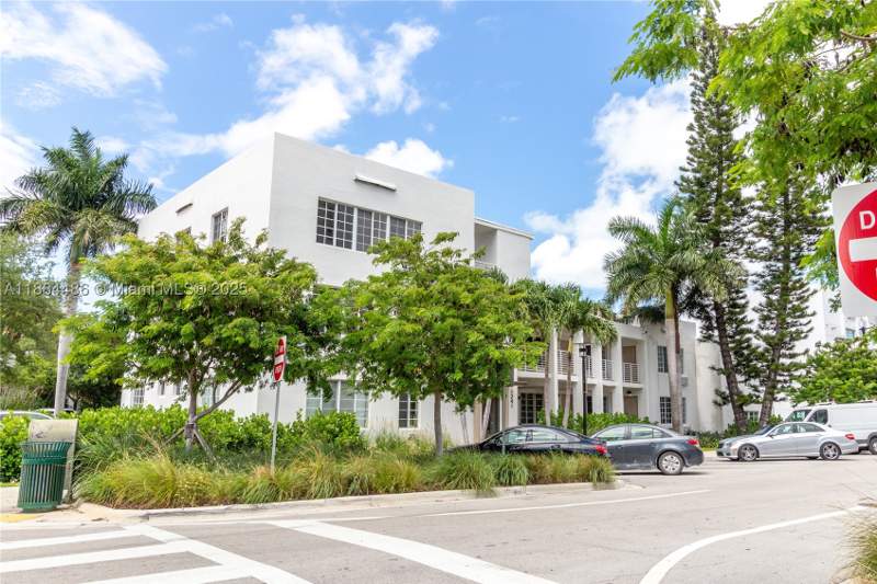 0 bedroom Condominium at 1241 14th St 9, Ken Mae Garden Condo, Miami Beach — photo 2