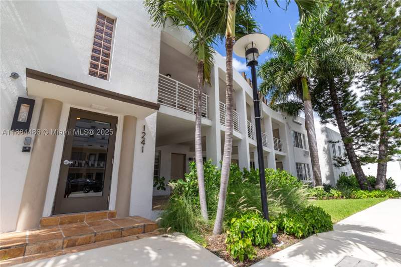 0 bedroom Condominium at 1241 14th St 9, Ken Mae Garden Condo, Miami Beach — photo 3