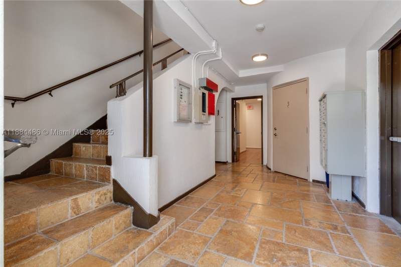 0 bedroom Condominium at 1241 14th St 9, Ken Mae Garden Condo, Miami Beach — photo 5