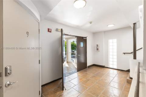 1241 14th St 9, Miami Beach FL - photo 6 of 19