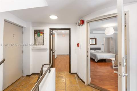 1241 14th St 9, Miami Beach FL - photo 7 of 19