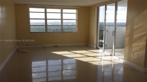 2750 NE 183rd St 2305, Aventura FL - photo 11 of 31