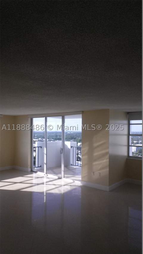 2750 NE 183rd St 2305, Aventura FL - photo 16 of 31