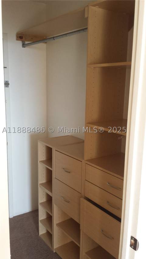 2750 NE 183rd St 2305, Aventura FL - photo 22 of 31