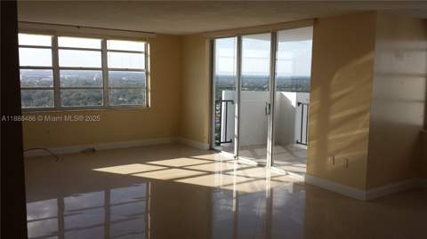 2750 NE 183rd St 2305, Aventura FL - photo 6 of 31