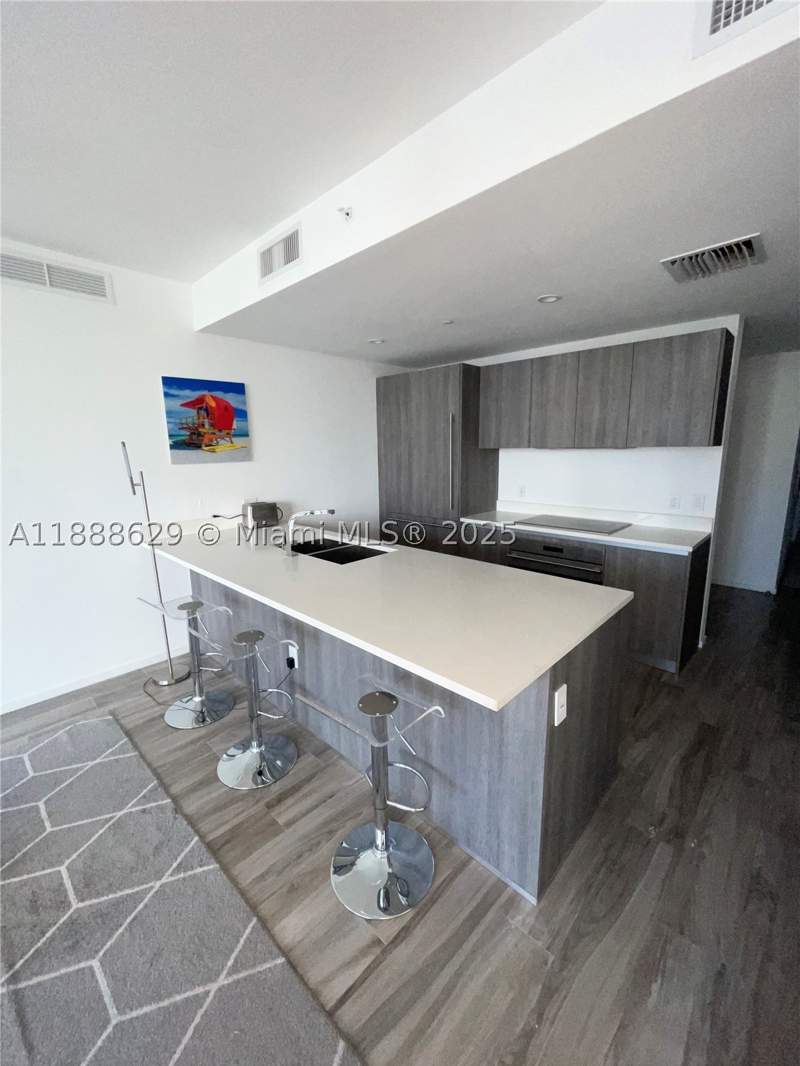 3 bedroom Condominium at 801 S Miami Ave 3304, 801 SMA RESIDENCES CONDO, Miami — photo 4